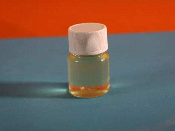 ��͸������